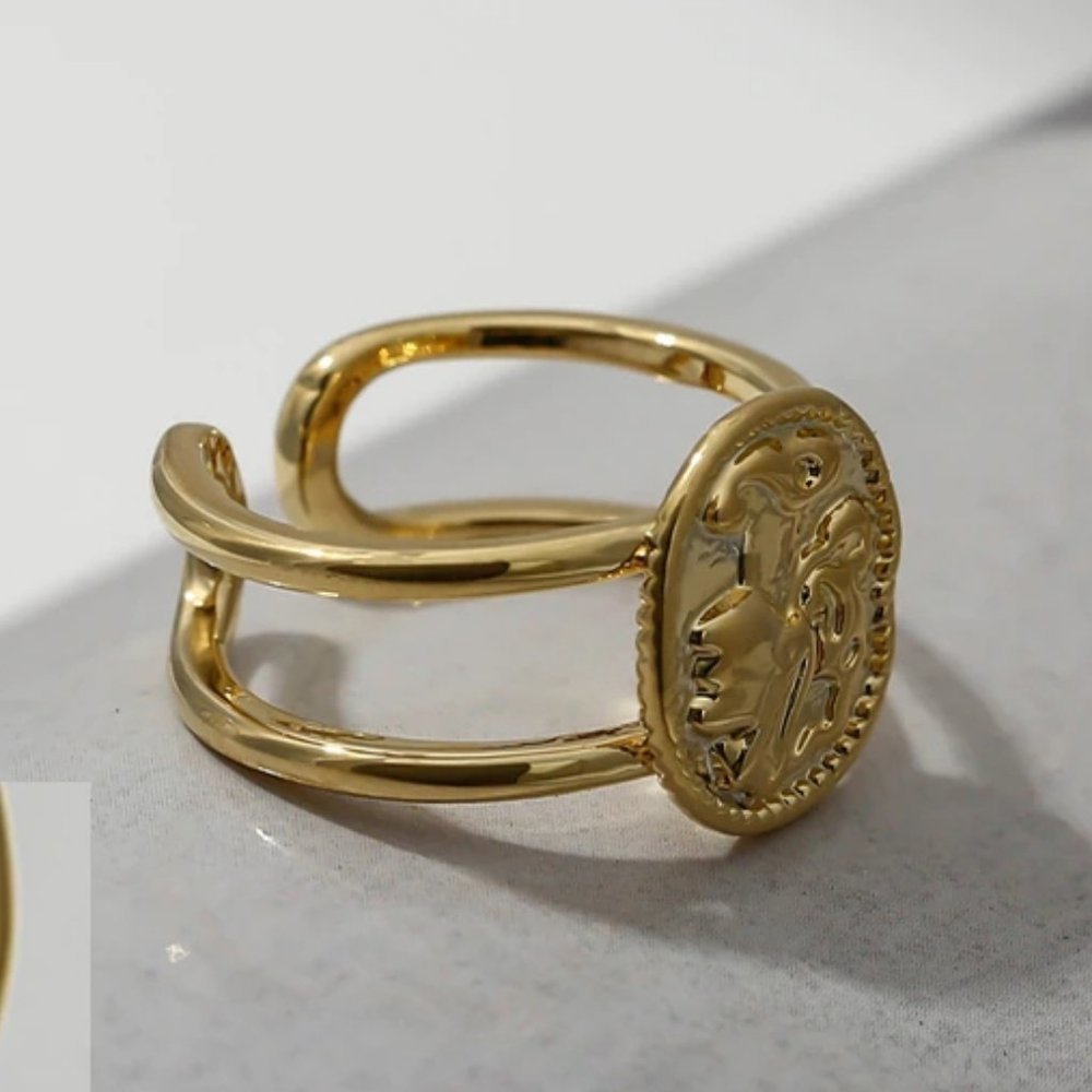New 18K Gold Plated Vintage Coin Queen Elizabeth Resizable Ring - Picture 6 of 6